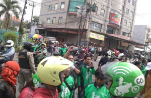 Driver Go-Jek Unjuk Rasa