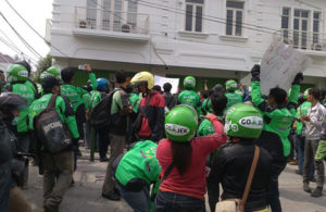 Driver Go-Jek Unjuk Rasa Minta Transparansi