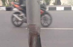 Awas Roboh