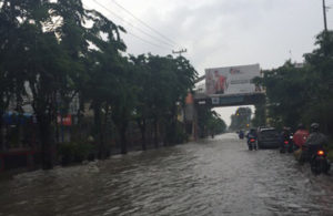 Banjir di Mayjen Sungkono