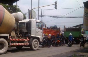 Truk Mogok, Kletek Macet