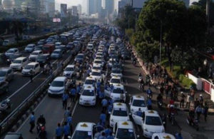 Angkutan Massal di Jakarta Mogok Lagi