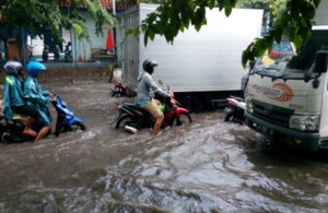Tergenang Setelah Hujan Deras