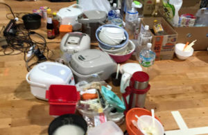 Dapur Umum Ala Kadarnya