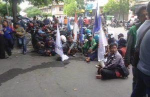 Unjuk Rasa Karyawan Bintang Timur Cermelang