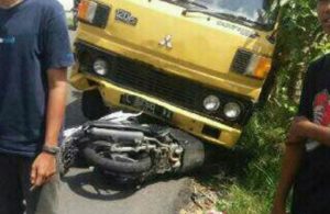Truk Naik Motor