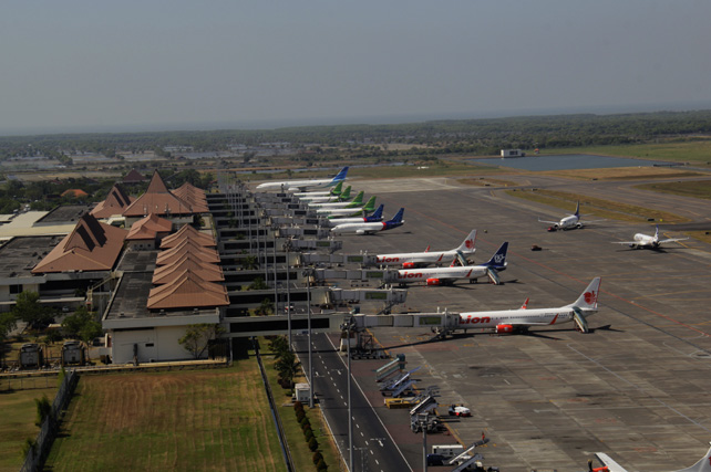 Bandara Juanda Dibuka, Jadwal Penerbangan Kembali Normal – Suara Surabaya