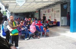 Suasana Antrean BPJS Dharmahusada