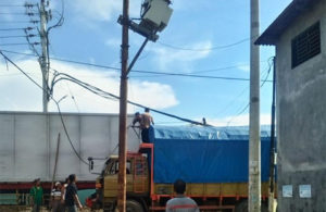 Antrian Kendaraan di Jl. Tambak Waru Sidoarjo