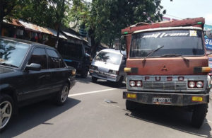 As Truk Patah Sebabkan Kemacetan