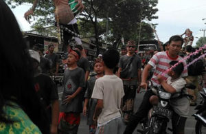 Pawai Ogoh-ogoh di Babatan Wiyung