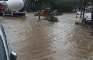 Banjir di JL M.T Haryono Balikpapan