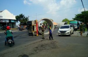 Jatuh dari Trailer, Gorong-gorong Menggelinding