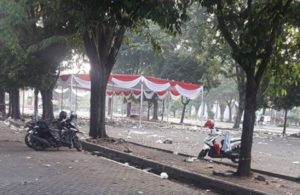 GOR Sidoarjo Penuh Sampah