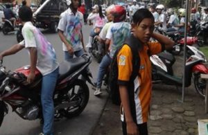 Anak SMA Bersiap Konvoi