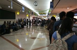 Antrean Panjang Bandara Juanda