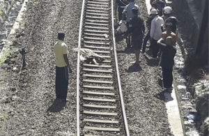 Kecelakaan Kereta Api Perempuan Belasan Tahun