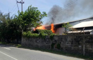 Kebakaran Gudang di Kalianak