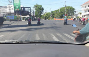 Melanggar Batas TL
