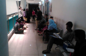 Antrean di Bank Darah RSUD dr. Soetomo