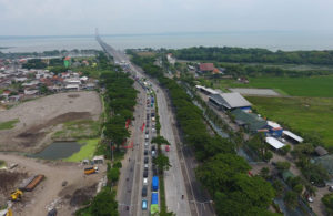 Pantauan Udara Lalu Lintas Menuju Suramadu