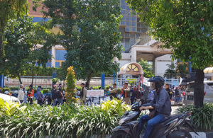 Unjuk Rasa Paguyuban Pedagang Hi-Tech Mall