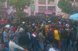 Antrean Tiket Semifinal AFF Meluber