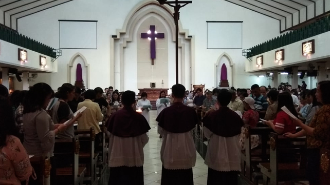  Pendeta  di Gereja  Prancis Ditembak Pria Tak Dikenal 