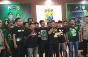 Komitmen Bonek dan Aremania