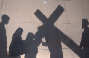 Sengsara Yesus dalam Siluet Drama