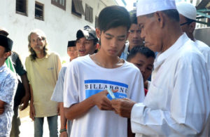 Masjid Serang, Bagikan Zakat Jelang Lebaran