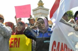Berjuang Menolak Zonasi PPDB 2019