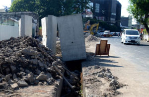 Jl. Simpang Dukuh Siap Dilebarkan