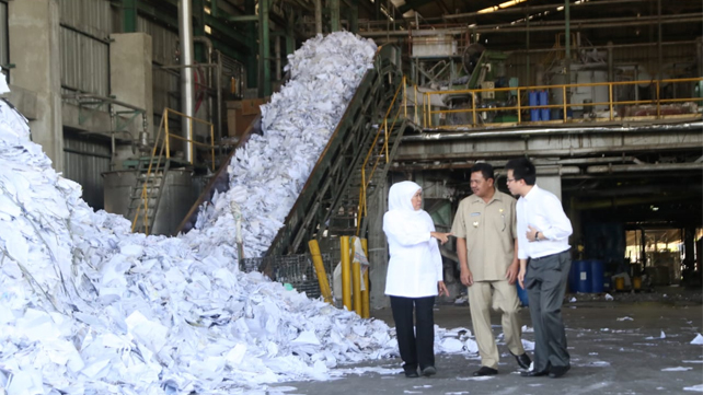 Industri Kertas  di  Jatim Mulai Kehabisan Bahan Baku 