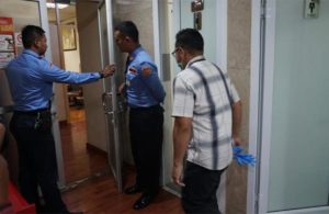 KPK Geledah Ruang I Nyoman Dharmantra