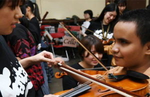 Japan Worldship Orchestra Kunjungi Siswa Tunanetra