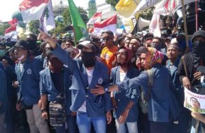 #SurabayaMenggugat Sempat Diwarnai Kerusuhan