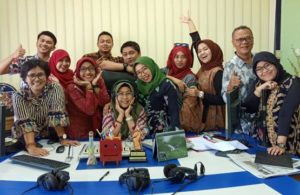 Kompak Berbatik di Hari Batik Nasional