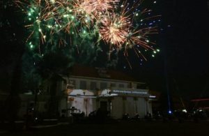 Pesta Rakyat dan Kuliner Gratis di Grahadi