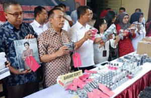 Ribuan Produk Kosmetik KLT Berbahaya Diamankan