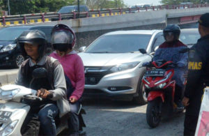 Frontage Road Wonokromo Dibuka