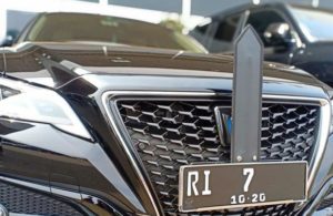 Mobil Dinas Baru Parlemen