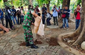 Ledakan Granat Asap di Monas