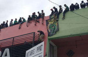Bertaruh Nyawa Demi Persebaya