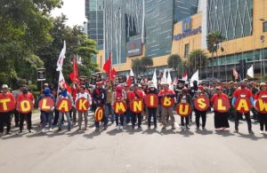 Aksi Tolak Omnibus Law