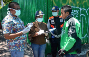Bagikan Sanitizer Buat Ojol