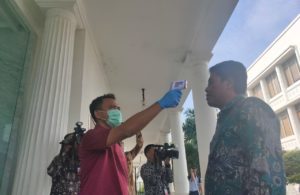 Istana Presiden Periksa Suhu Tubuh Pengunjung