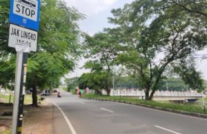 Hari Pertama PSBB, Jakarta Lengang