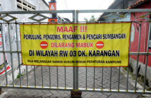 Kampung Terapkan PSBB