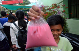 Berbuka Puasa, Antri Es Permen Karet